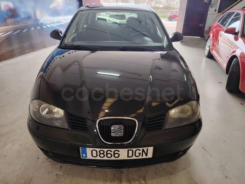 Usado Seat Ibiza Sport 75 CV (55 kW) 2005 Negro Utilitario