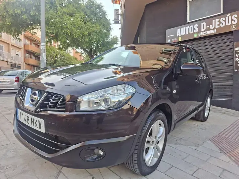 Usado Nissan Qashqai Visia 110 CV (80 kW) 2013 Negro SUV