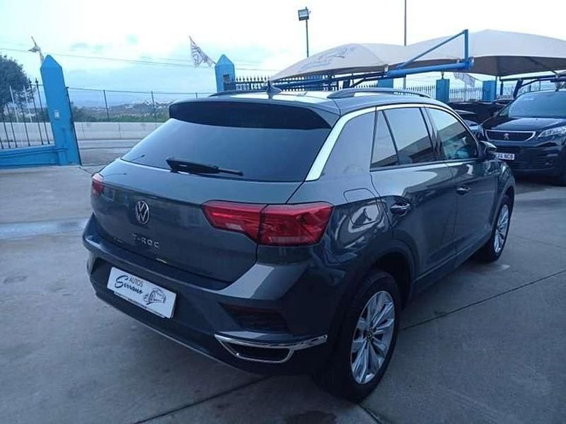 Usado VW T-Roc Advance 150 CV (110 kW) 2021 Gris SUV
