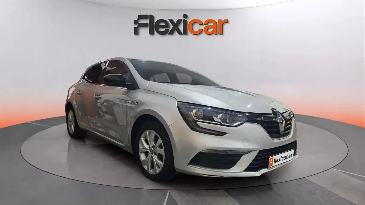 Usado Renault Mégane LIMITED 140 CV (102 kW) 2020 Berlina