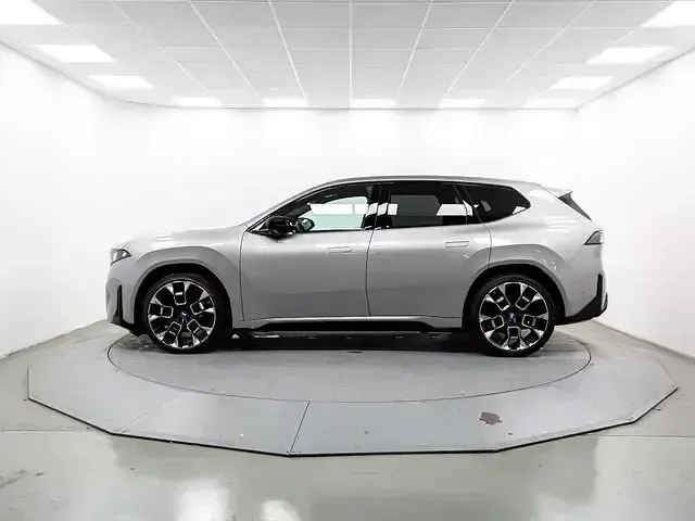 Usado BMW iX3 M Sport 344 kW (469 CV) 2026 Gris SUV