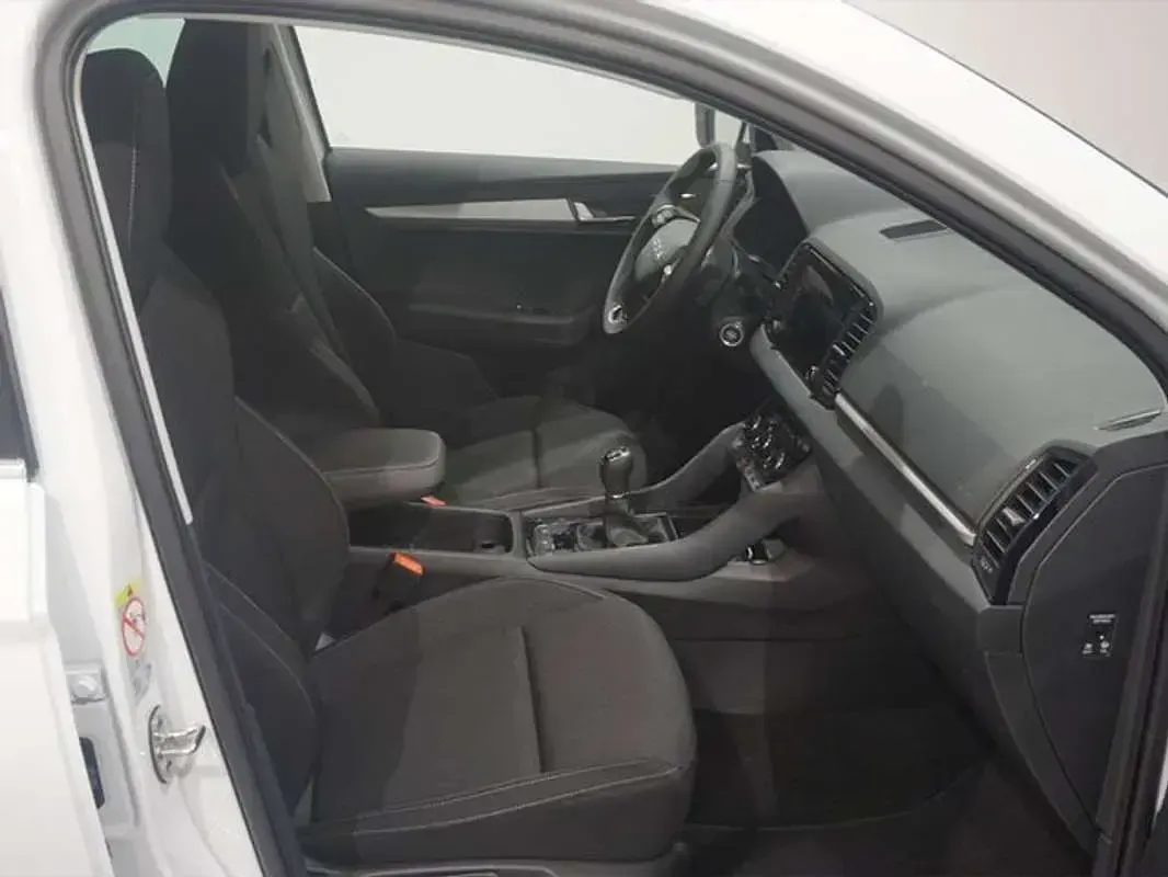 Nuevo Skoda Karoq Selection 116 CV (85 kW) 2026 Blanco SUV