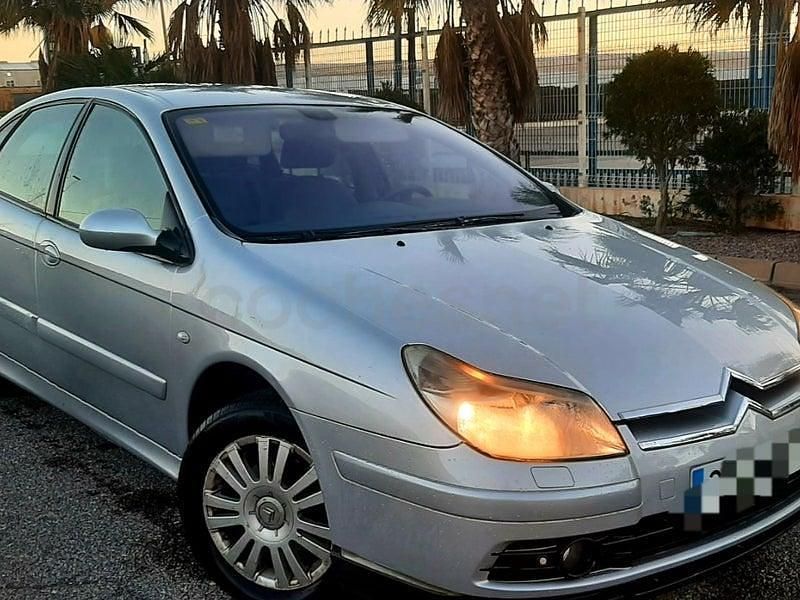 Usado Citroën C5 110 HP (80 kW) 2004 Cinzento Sedan