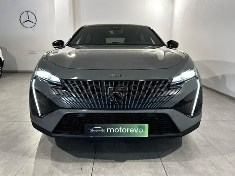 Usado Peugeot 408 GT GT 130 CV (95 kW) 2023 Gris / plata Berlina