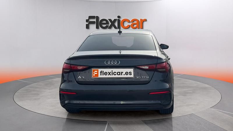 Usado Audi A3 Premium 110 CV (80 kW) 2021 Gris Berlina