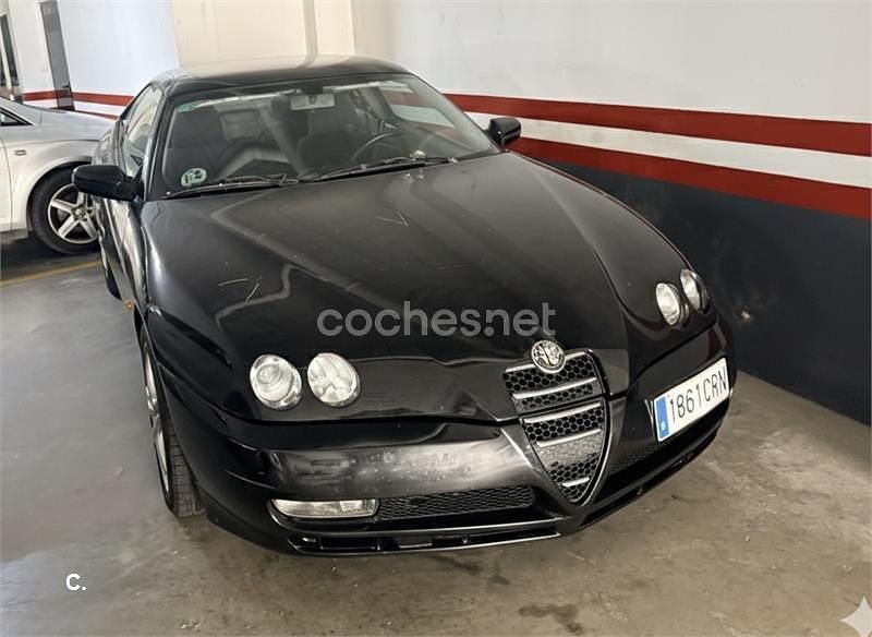 Usado Alfa Romeo GTV 165 CV (121 kW) 2004 Negro Coupe