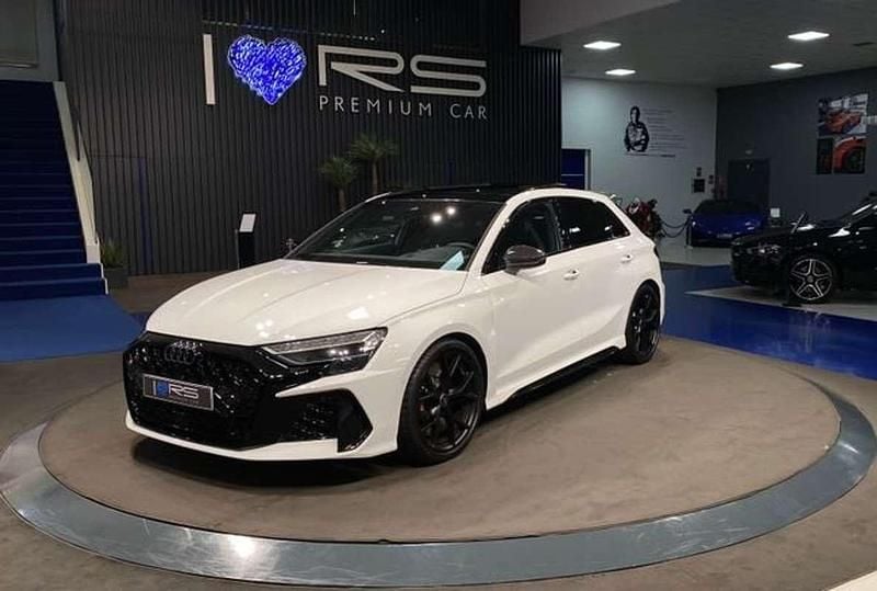 Usado Audi RS3 Sport 400 CV (294 kW) 2025 Blanco Berlina
