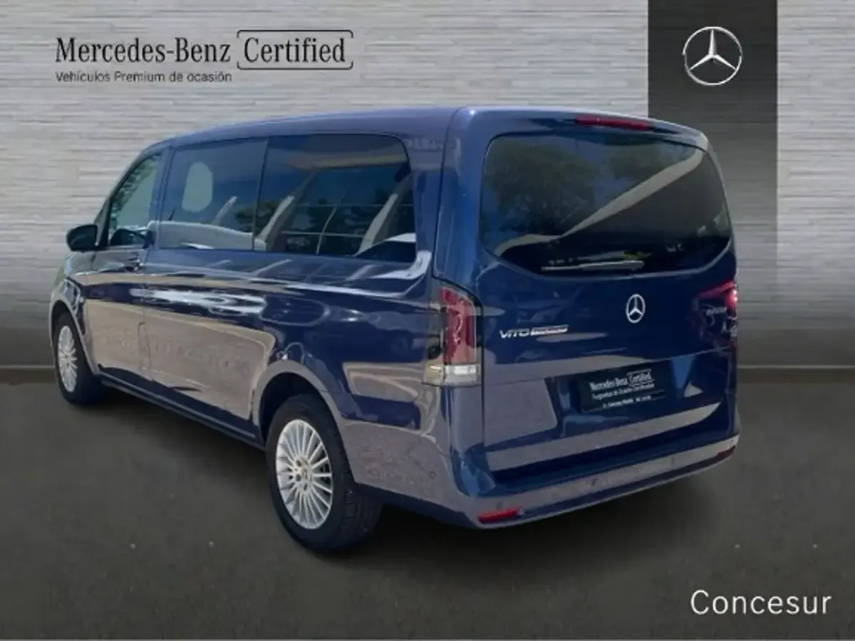 Usado Mercedes Vito 136 CV (100 kW) 2025 Azul Van