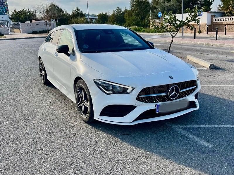 Usado Mercedes CLA180 Shooting Brake 136 CV (100 kW) 2020 Blanco Familiar