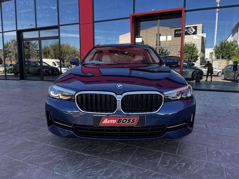 Usado BMW 520 M Sport 204 CV (150 kW) 2022 Azul Familiar