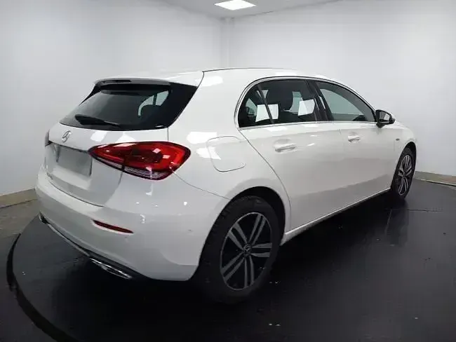 Usado Mercedes A250 218 CV (160 kW) 2020 Blanco Berlina