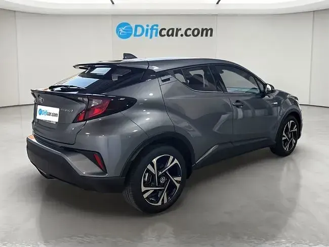 Usado Toyota C-HR Advance 122 CV (89 kW) 2023 Gris SUV