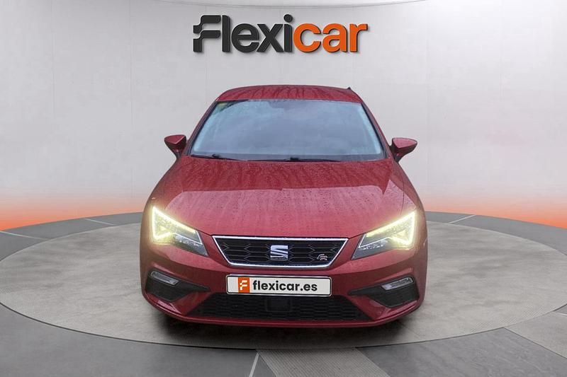 Usado Seat Leon FR 125 CV (91 kW) 2018 Rojo Berlina