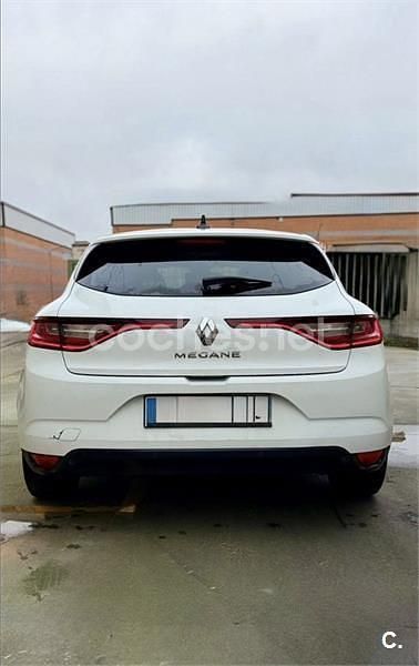 Usado Renault Mégane IV Life 90 CV (66 kW) 2017 Blanco Berlina