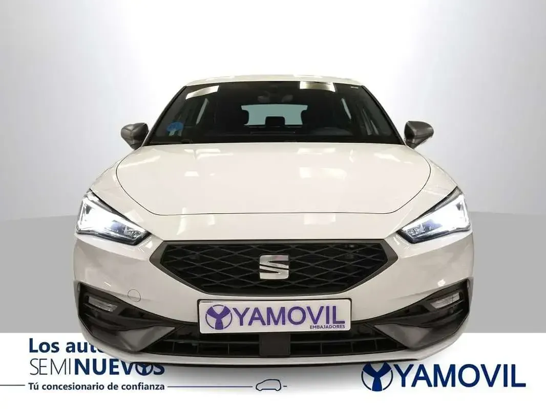 Usado Seat Leon FR 205 CV (150 kW) 2024 Blanco Utilitario