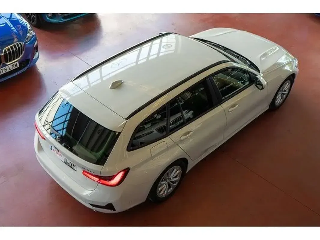 Usado BMW 320 Sport Line 190 CV (139 kW) 2021 Blanco Familiar