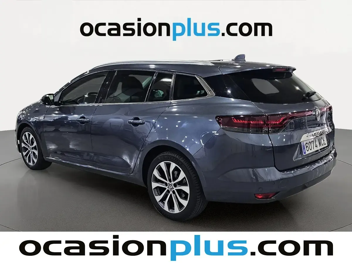 Usado Renault Mégane II Techno 140 CV (102 kW) 2022 Gris Berlina