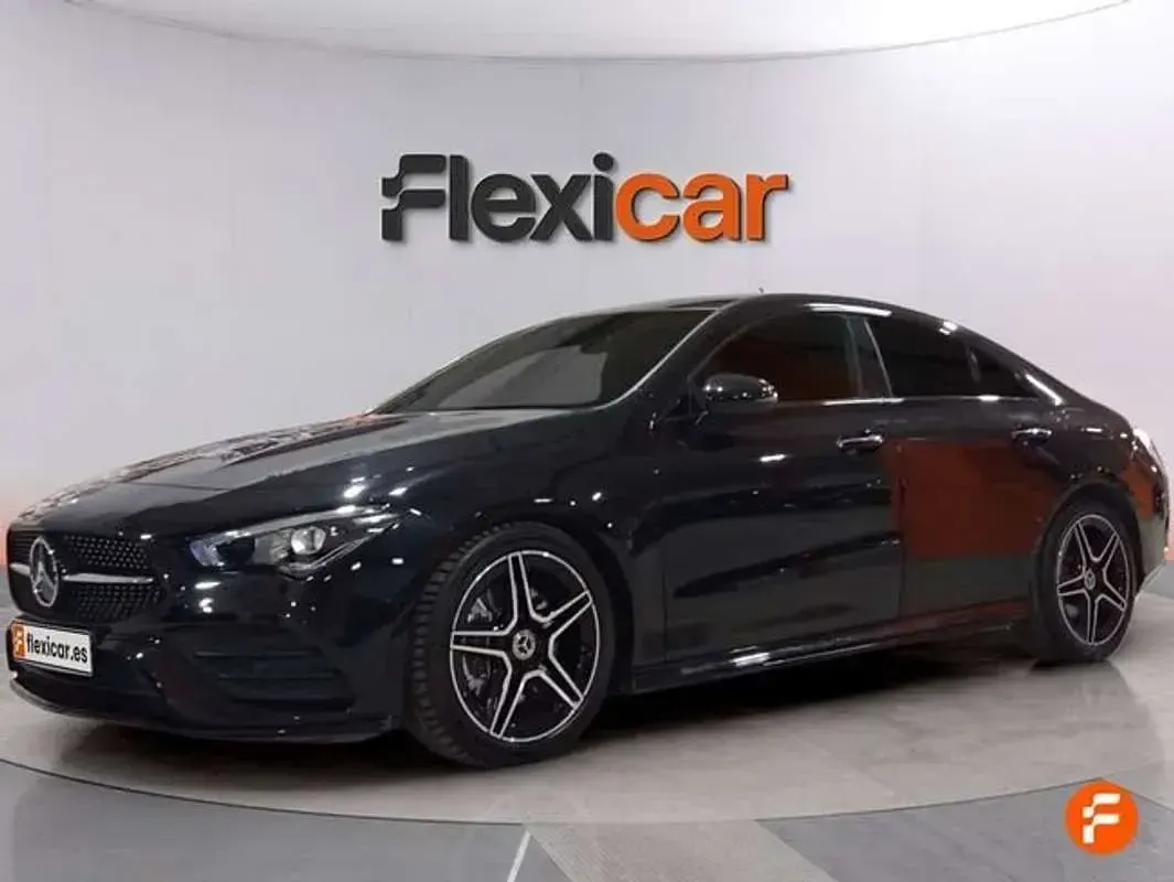 Usado Mercedes CLA200 150 CV (110 kW) 2022 Negro Coupe