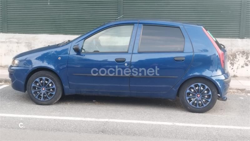Azul Usado 2000 Fiat Punto Utilitario | 600 € (Super precio) - Imagen 1/4