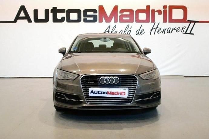 Usado Audi A3 Sportback e-tron Ambition 204 CV (150 kW) 2015 Utilitario