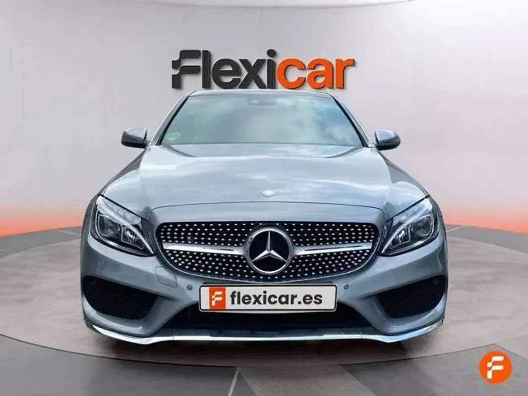 Usado Mercedes C220 AMG line 170 CV (125 kW) 2016 Gris Berlina
