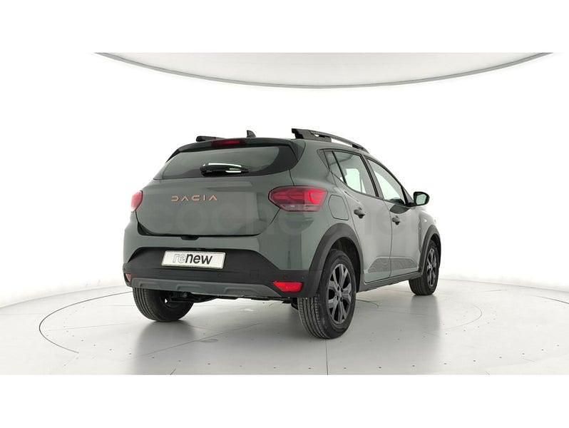 Usado Dacia Sandero Extreme 101 CV (74 kW) 2025 Verde Berlina