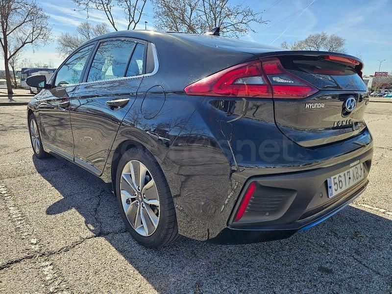 Usado Hyundai Ioniq Style 141 CV (103 kW) 2017 Negro Utilitario