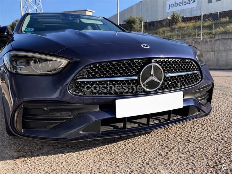 Usado Mercedes C220 200 HP (147 kW) 2023 Azul Sedan
