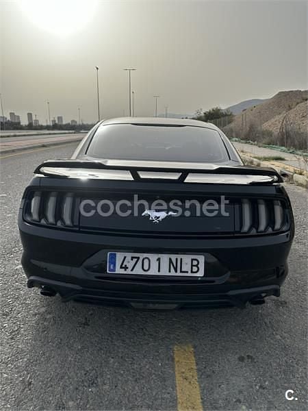 Usado Ford Mustang 290 CV (213 kW) 2018 Negro Coupe