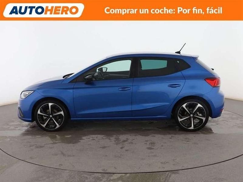 Usado Seat Ibiza FR 150 CV (110 kW) 2022 Azul Utilitario
