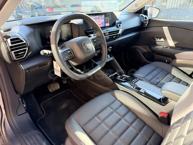 Usado Citroën C4 136 CV (100 kW) 2025 Gris / plata SUV