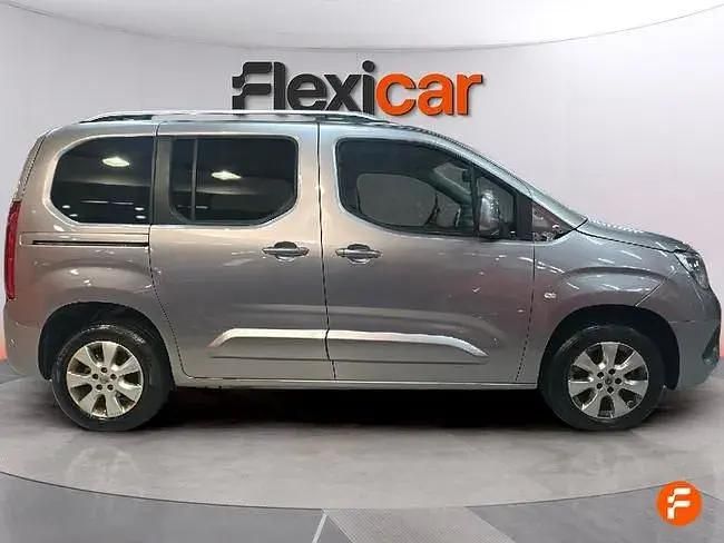 Usado Opel Combo Elegance 131 CV (96 kW) 2021 Gris Monovolumen