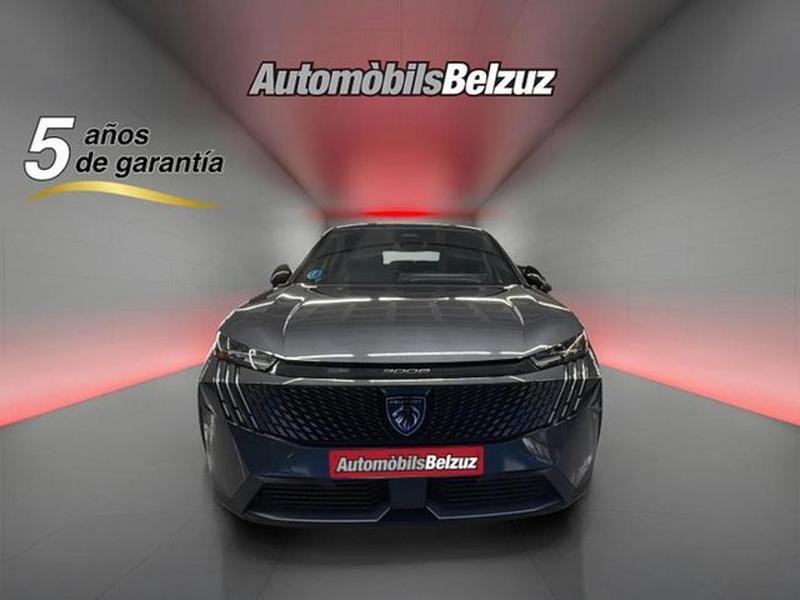 Usado Peugeot 3008 Allure 136 CV (100 kW) 2025 Gris SUV