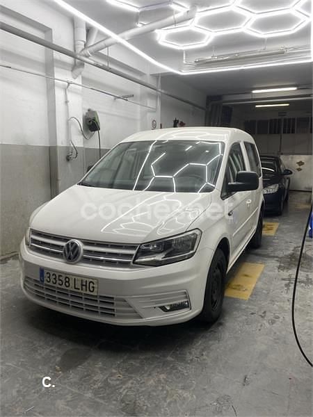 Blanco Usado 2020 VW Caddy Trendline Monovolumen | 11.500 € (Precio justo) - Imagen 1/4