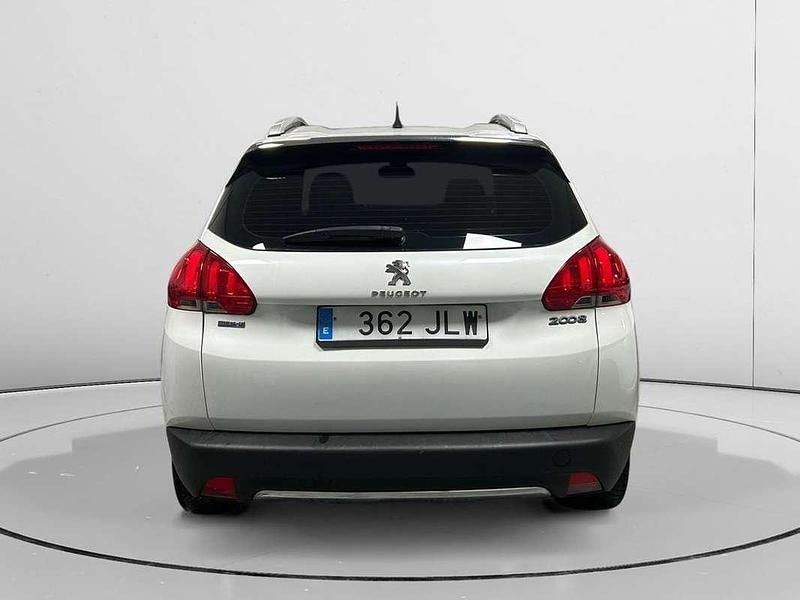 Usado Peugeot 2008 Allure 99 CV (72 kW) 2016 Blanco SUV