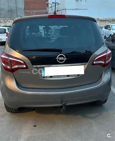 Usado Opel Meriva Selective 100 CV (73 kW) 2014 Gris / plata Monovolumen