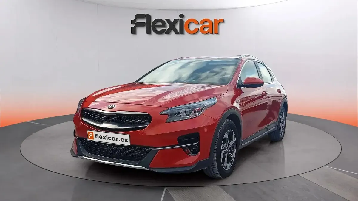 Usado Kia XCeed 120 CV (88 kW) 2021 Burdeos SUV