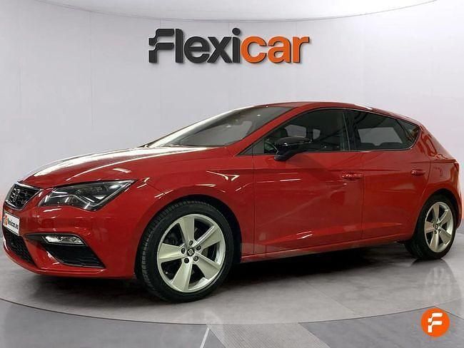 Usado Seat Leon FR 150 CV (110 kW) 2020 Rojo Berlina