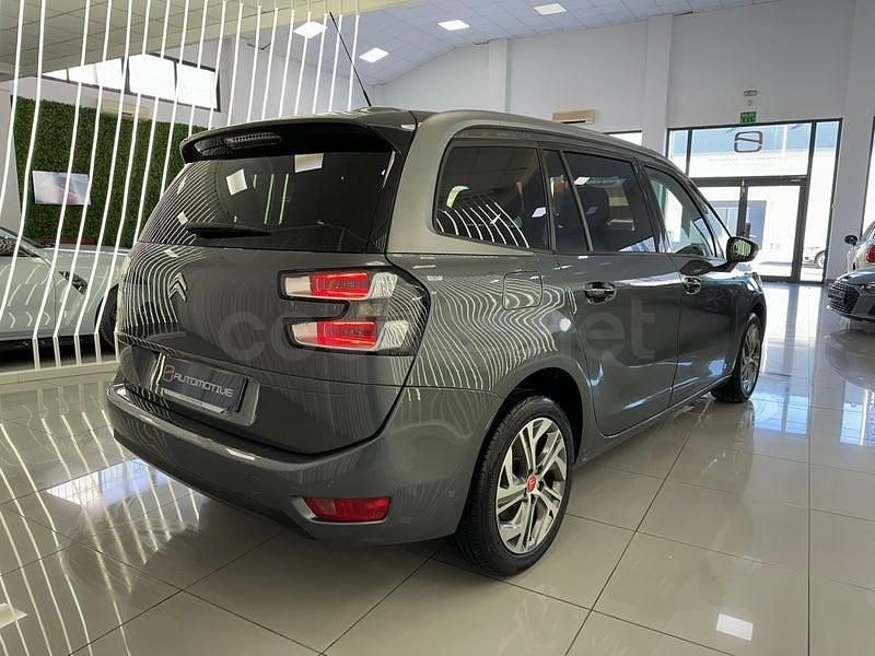 Usado Citroën Grand C4 Picasso Shine 120 CV (88 kW) 2016 Gris / plata Monovolumen