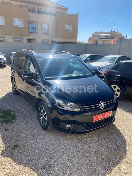Usado VW Touran Advance 140 CV (102 kW) 2012 Negro Monovolumen