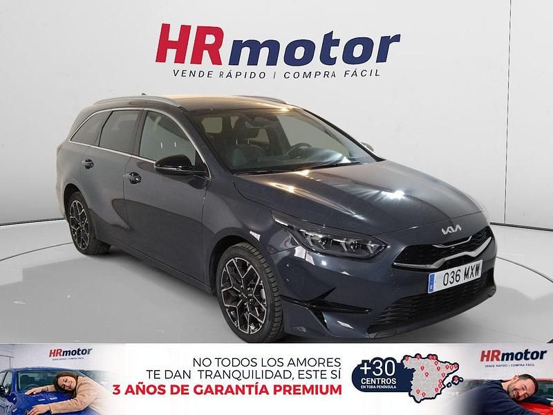 Usado Kia Ceed Style 101 CV (74 kW) 2025 Gris Utilitario