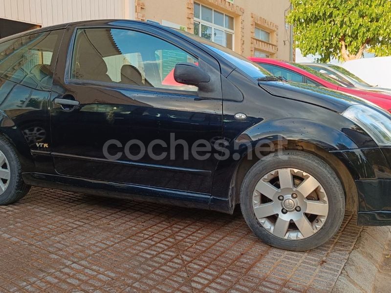 Usado Citroën C2 VTR Sport 75 CV (55 kW) 2005 Negro Utilitario