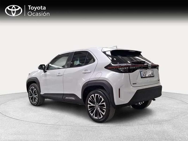 Usado Toyota Yaris Cross Plus 116 CV (85 kW) 2022 Blanco SUV