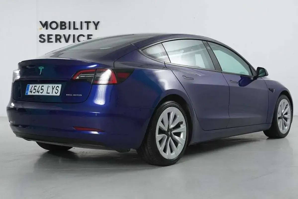 Usado Tesla Model 3 366 kW (498 CV) 2022 Azul Berlina