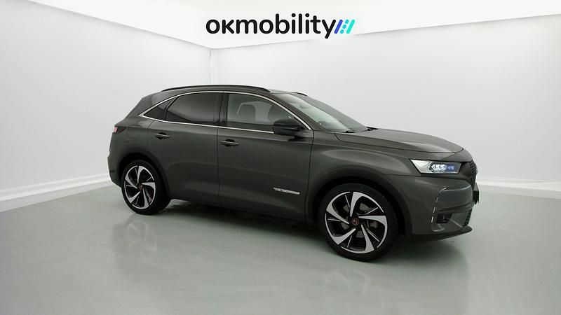 Usado DS Automobiles DS7 Crossback Performance Line Plus 300 CV (220 kW) 2022 Gris platino SUV