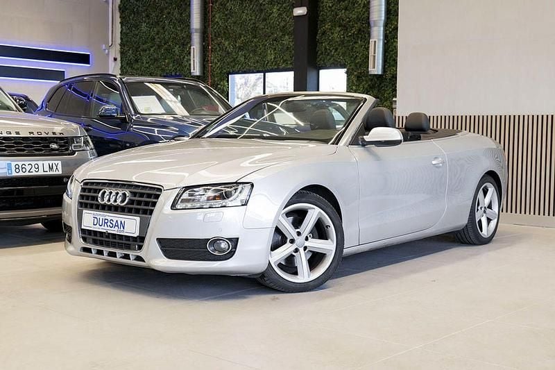 Usado Audi A5 Premium 211 CV (155 kW) 2010 Gris claro Coupe