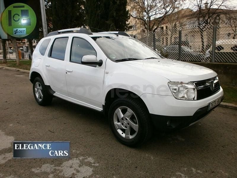 Usado Dacia Duster Lauréate 105 CV (77 kW) 2012 Blanco SUV