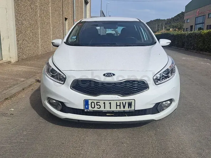 Usado Kia Ceed GT 90 CV (66 kW) 2014 Blanco Berlina