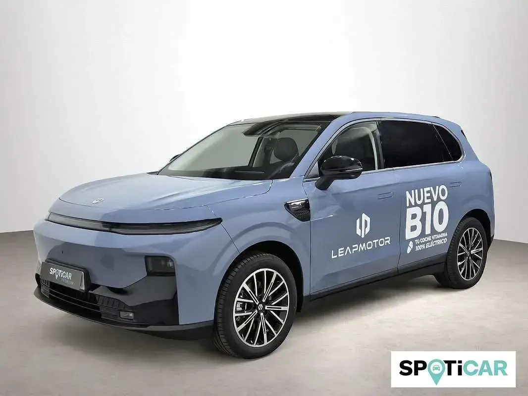Usado Leapmotor B10 160 kW (218 CV) 2025 Azul SUV