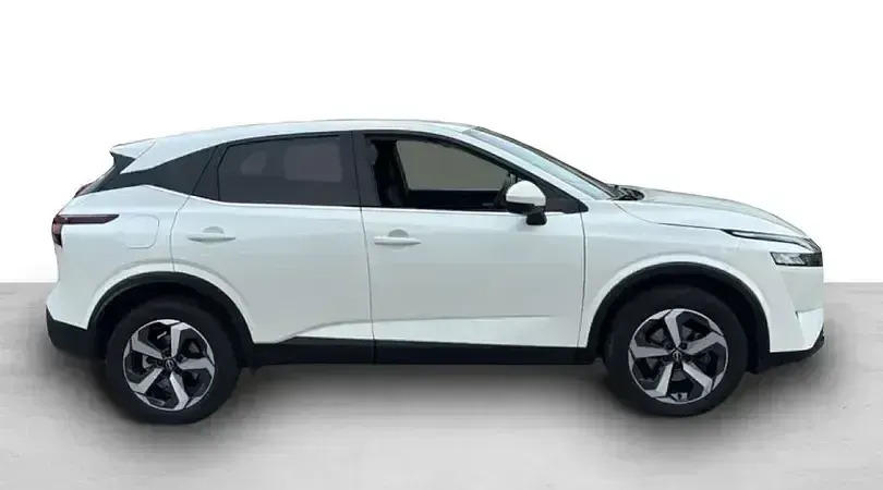 Usado Nissan Qashqai Style Edition 140 CV (102 kW) 2024 Lunar white metalizado SUV